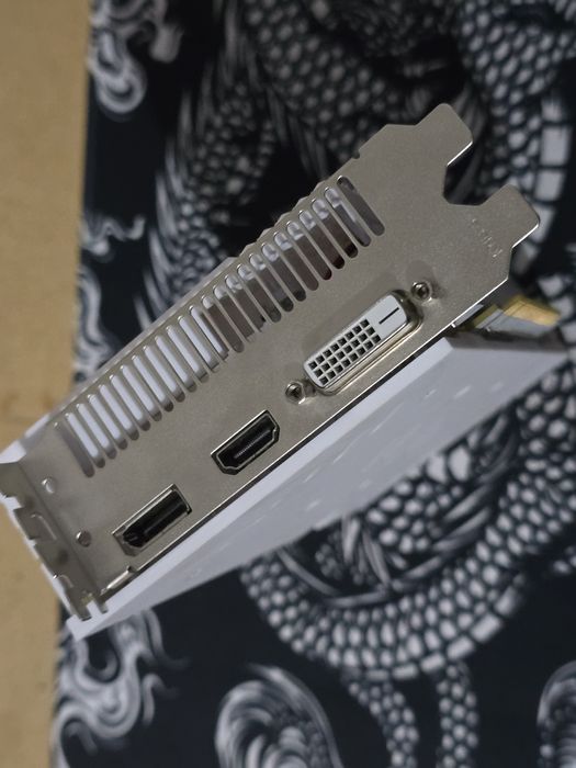 Rx580 8gb в Идеальном