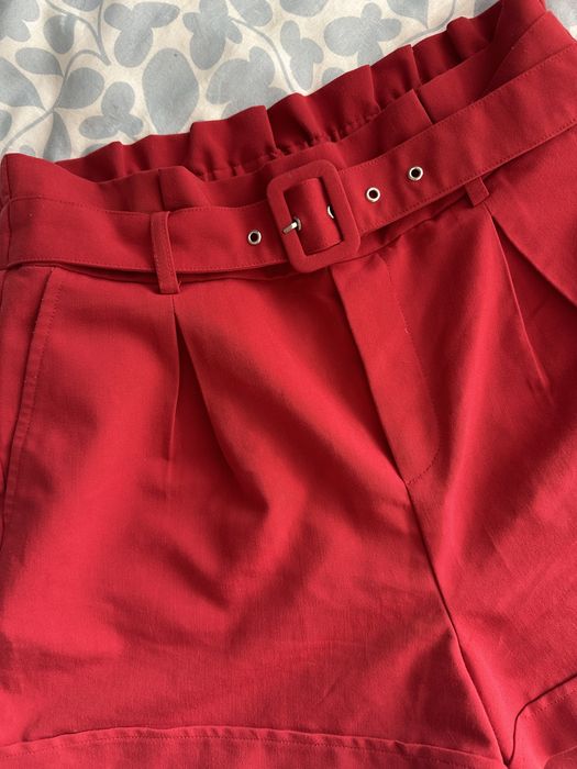 Къси панталонки с колан Tally Weijl