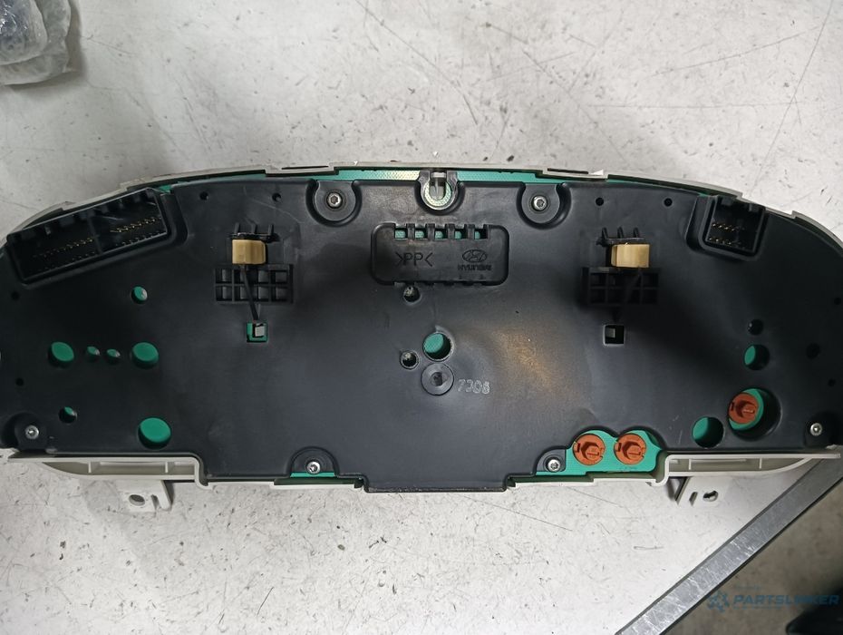 Ceasuri Bord Hyundai Sonata Vi (Yf) [ 2009 - 2015 ] Oem 950033K315
