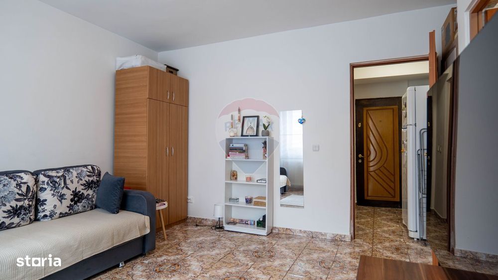 Garsonieră în vilă modernă (2015) | Liniște și intimitate