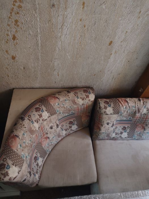 Диван ъглов за трапезария или кухня