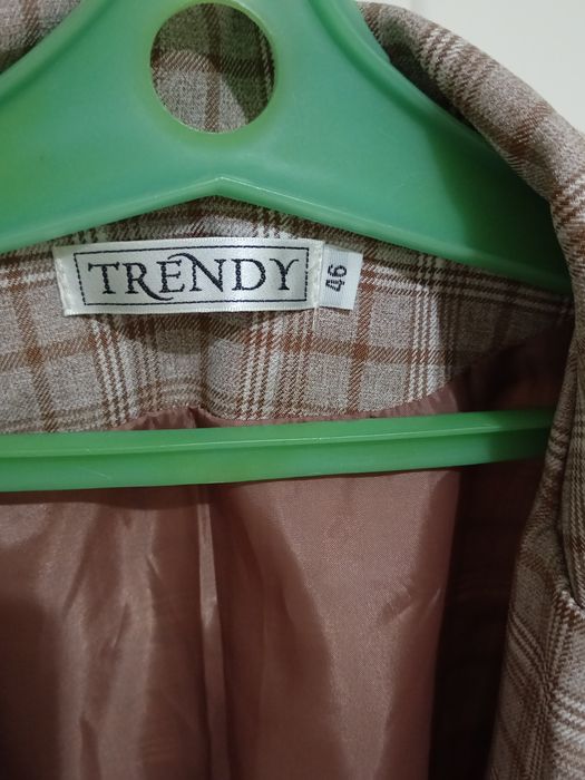 Женский пиджак клетчатовый