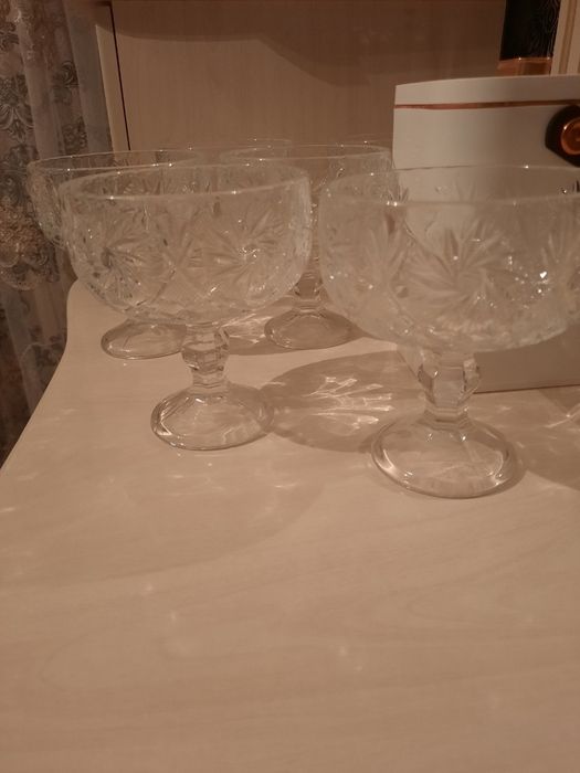 Конфетница сатылады