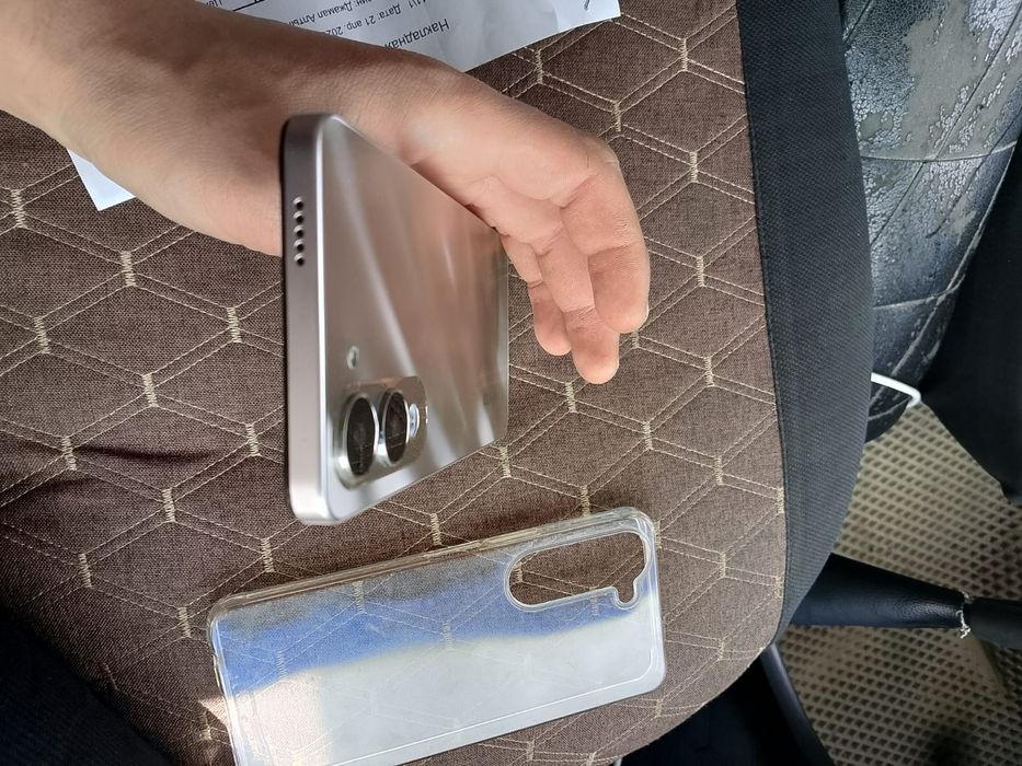 Продам vivo y04 256gb