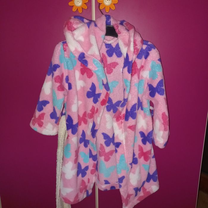 Vând set halat baie și papuci fetite 1-3 ani