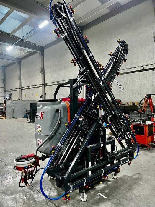 Полевой опрыскиватель 1200л 15м. (Турция ASTAR)