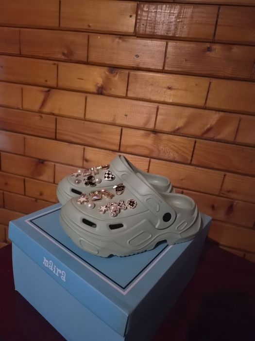 De vânzare - Crocs