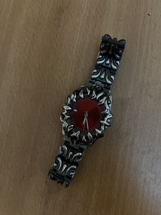 Часы alabaster красные