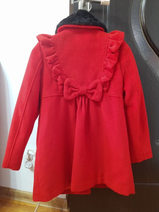 Palton marimea 150 si rochita printese