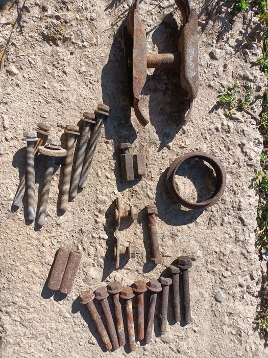 Гърнета за Мерцедес 124