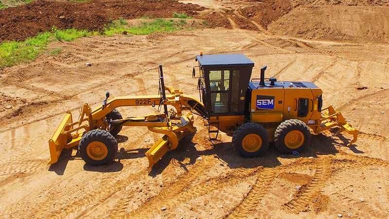 Автогрейдер SEM [922F AWD] 220лс / полный привод