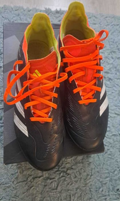 Футболни маратонки Adidas Predator