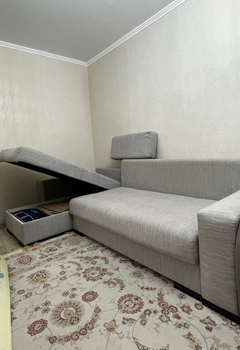 Диван угловой серый