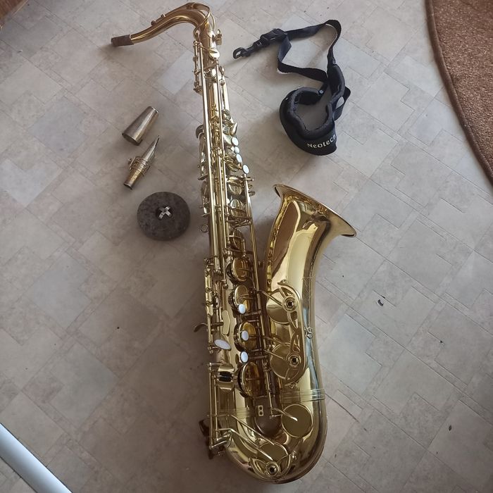 Саксофон  в отличном состоянии 200000тнг