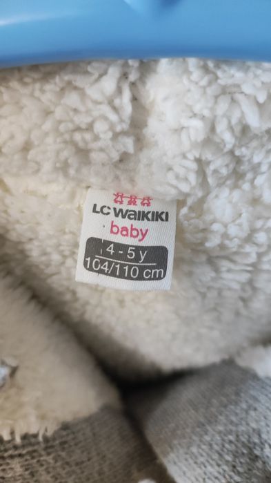 На девочку 4-5 лет, Супер куртка кофта костюм с капюшоном