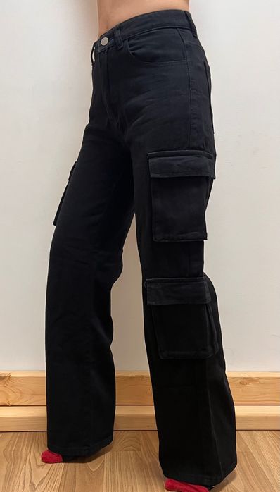 Дамски долнища на цена от 15€