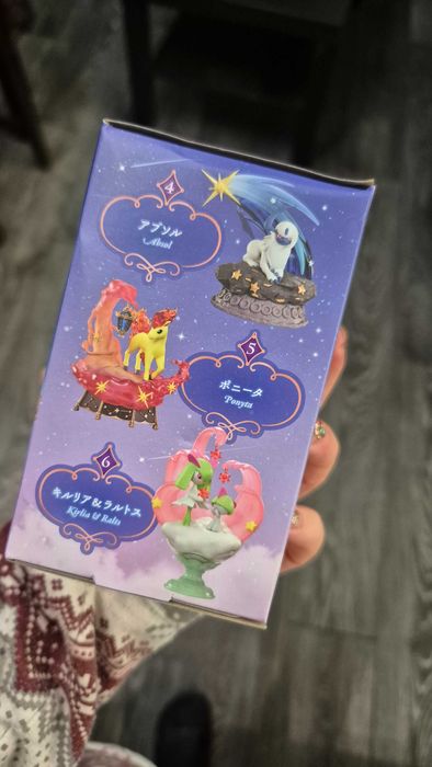 Покемон играчка/фигурка гача. Колекционерска