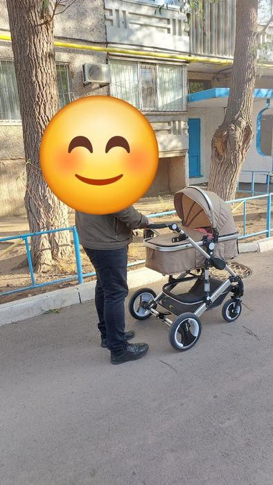 Продам коляску франсформер цвет кофе с молоком