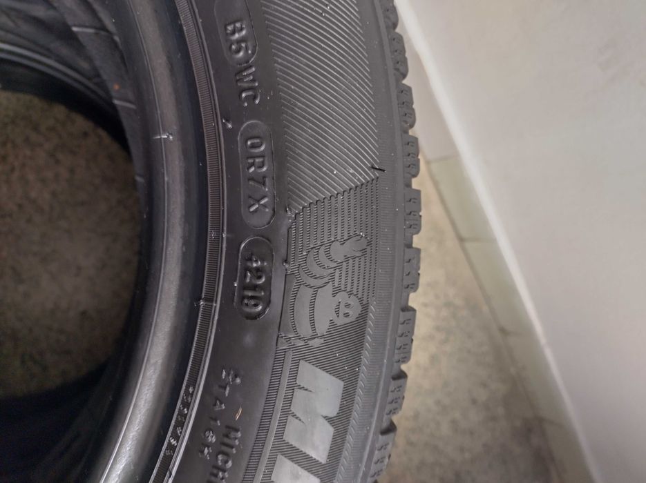 Продавам всесезонни гуми Мишелин 205/55/16