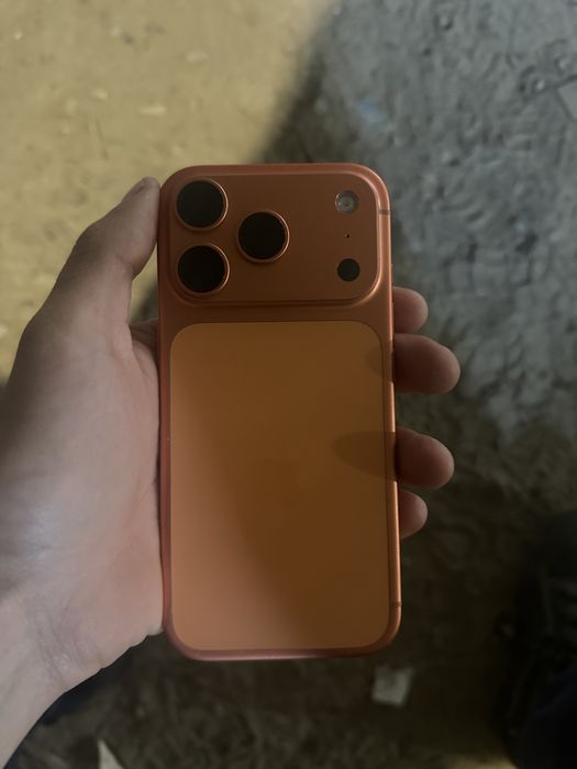 Продам или обменяю айфон 17