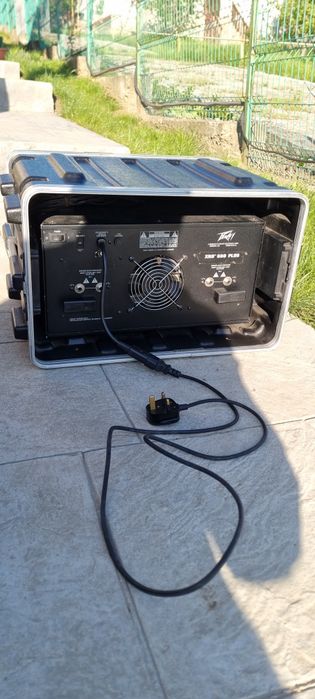 Statie cu mixer peavey xrd680 plus