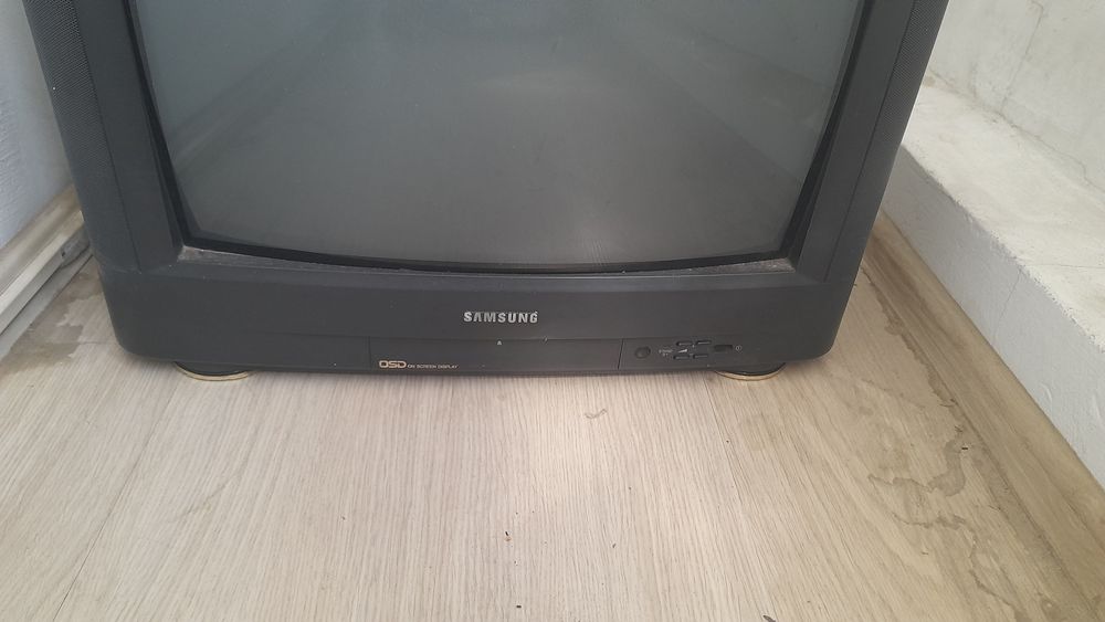 Продам телевизор Самсунг, б/у