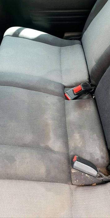 Curățare/Igienizare Profesională Canapele & Tapițerie Auto