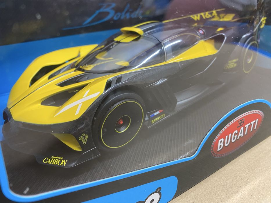 BBURAGO BUGATTI BOLIDE  w16.4 2020 machetă auto scara 1:18