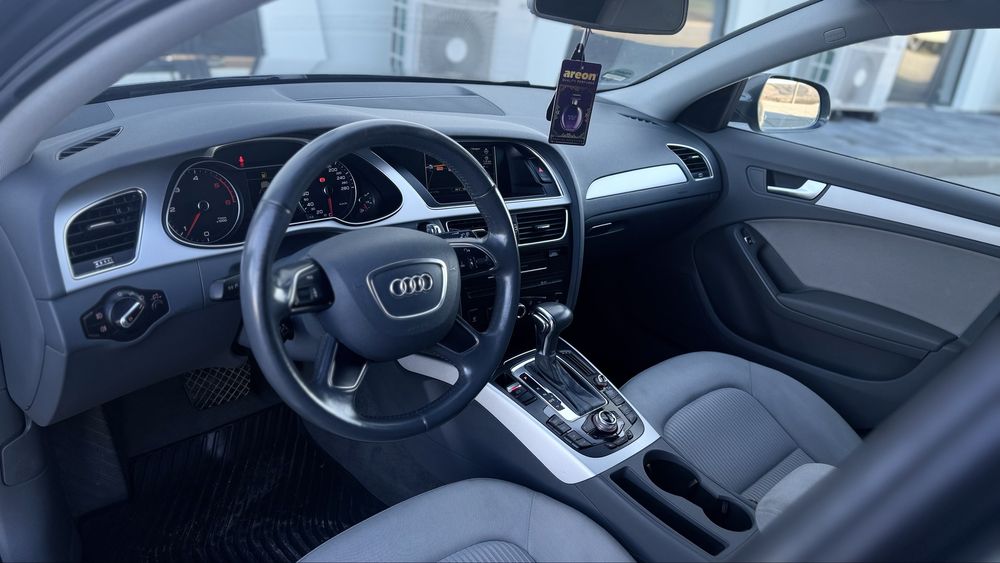Audi A4 b8.5 2.0 tdi 2015!