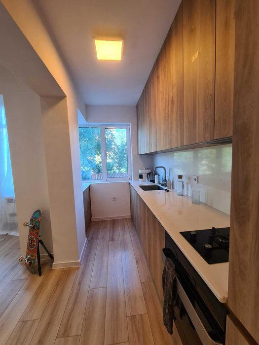 Продава се Тристаен апартамент в Хасково, Училищни - 78 кв.м за 1885 €/кв.м - Снимка #6