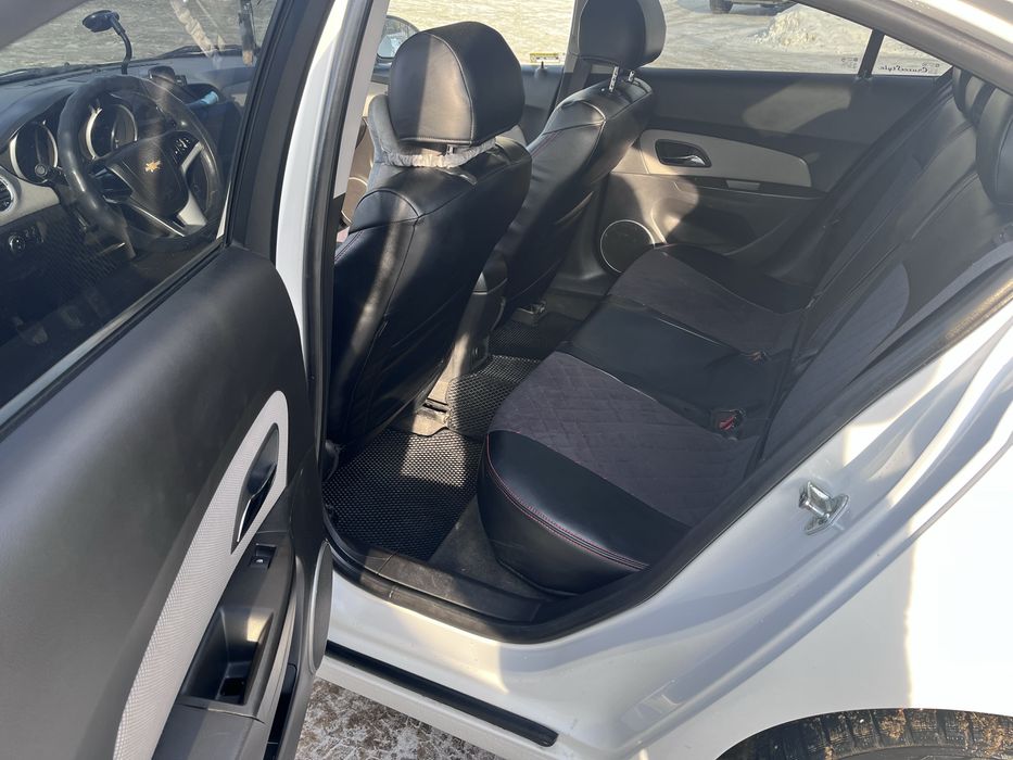 Продам Chevrolet Cruze