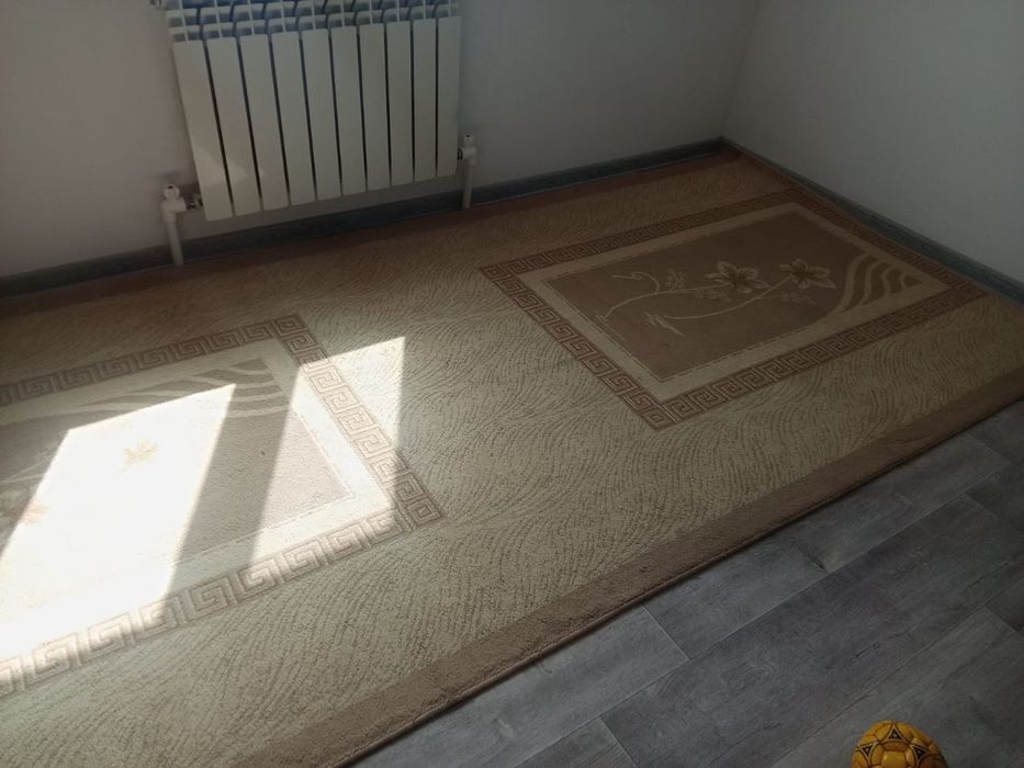 Продам ковровую дорожку