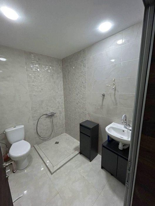 Дава се под наем Тристаен апартамент в София, Център - 96 кв.м за 896.58 € - Снимка #6