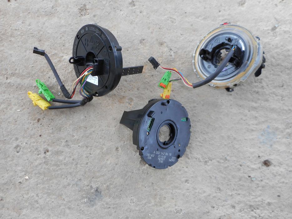 Лентов кабел ъгъл на завиване от Мерцедес