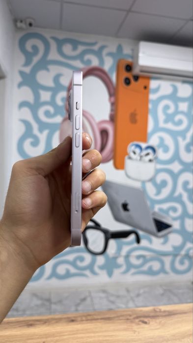 iPhone 14