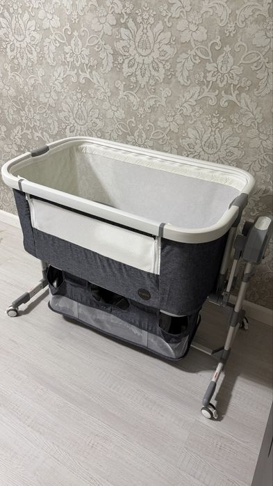 Продам манеж-кровать