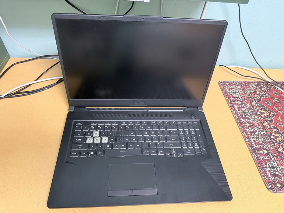 Laptop gaming Asus TUF17,  Intel  I7 , SSD 1TB, diag. 17.3 inch