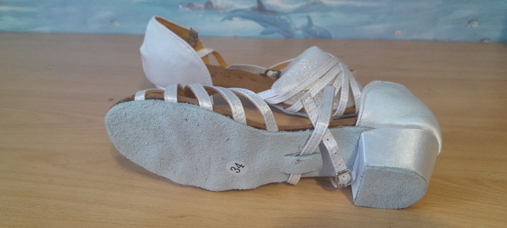 Бальные туфли спортивные