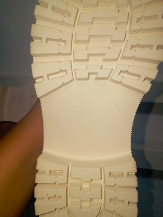 Продам полу сапожки