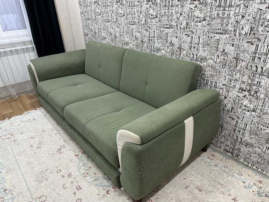 Диван в хорошем состояние