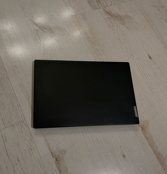 Лаптоп Lenovo 82C5