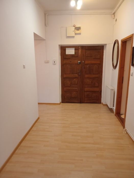 Închiriez spatiu pretabil birouri