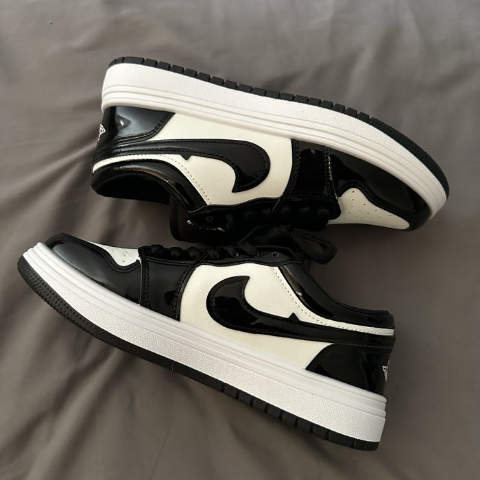 Кроссовки Nike, женские