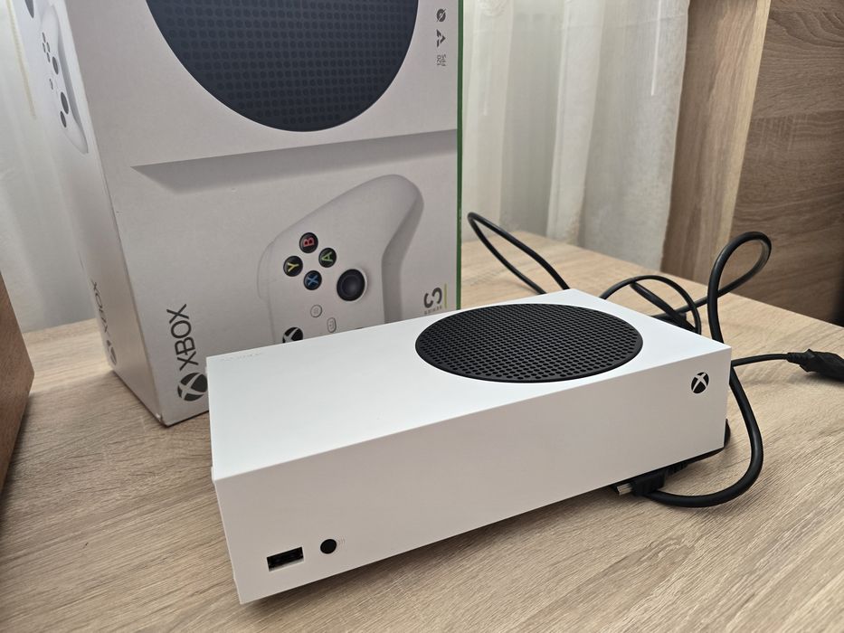 Xbox series s, în stare foarte bună, full box