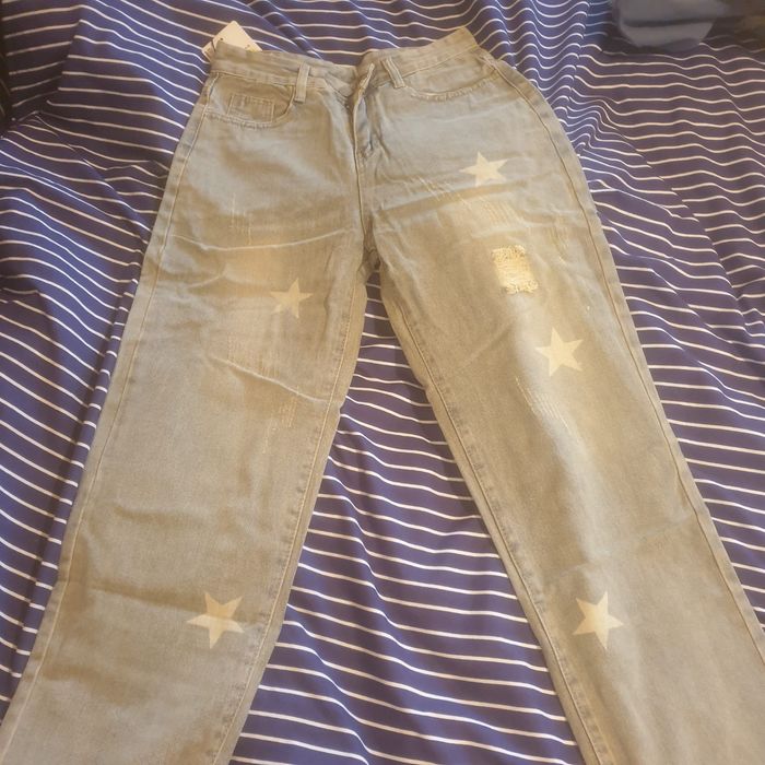 Vand lot haine cu eticheta  450 de buc 6000 lei marimi : S,L,M,XL