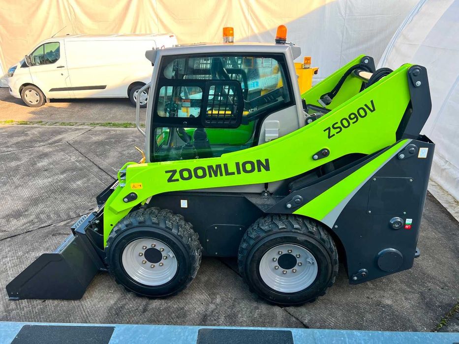 BOBCAT Mini Incarcator 3T NOU ZOOMLION cu 60 Luni Garantie