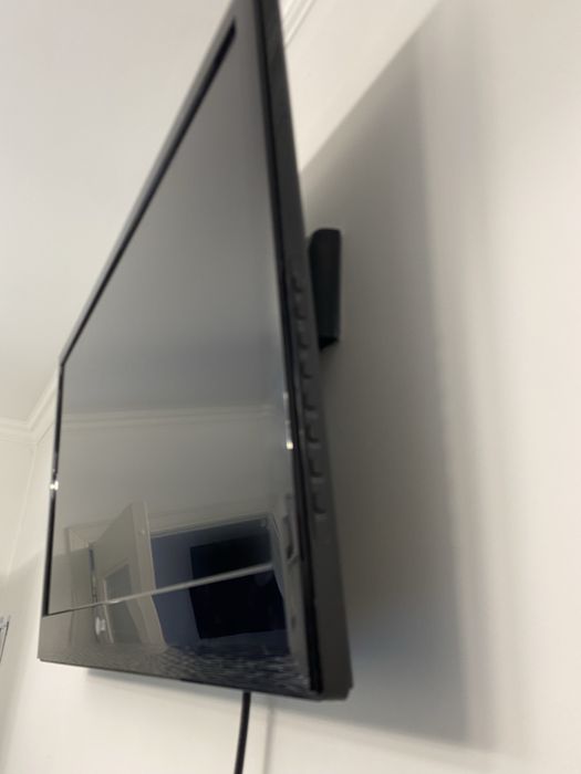 Телевизор LG - 32 дюйма(80см)
