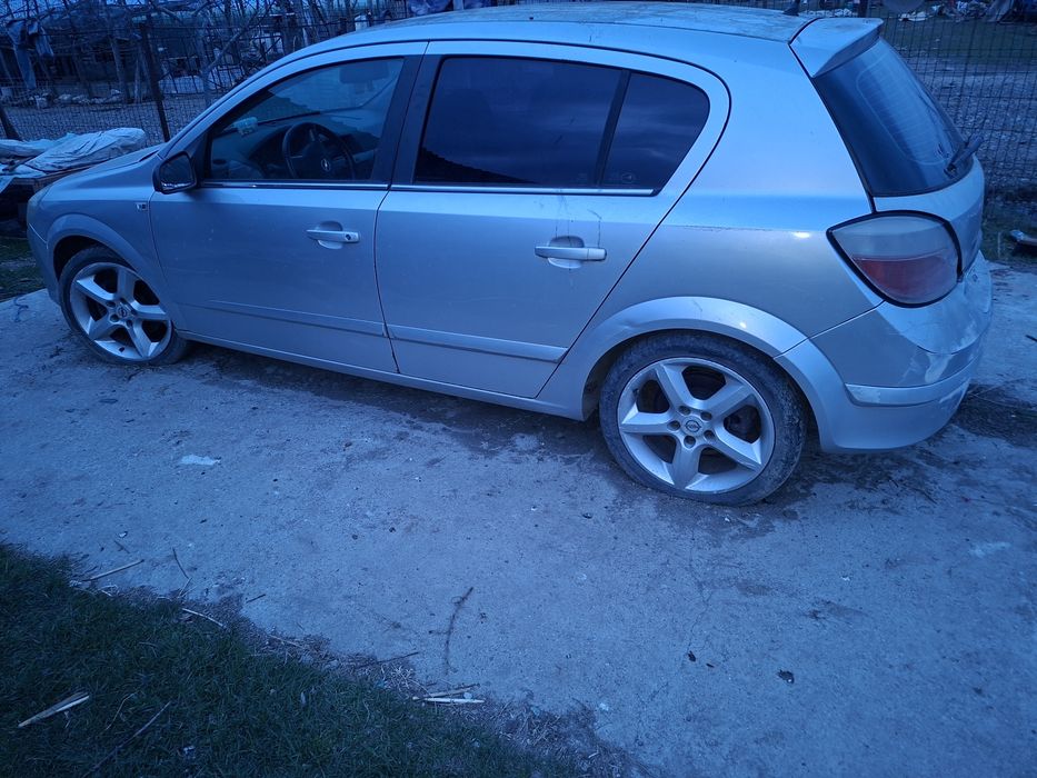 Vând Opel astra H