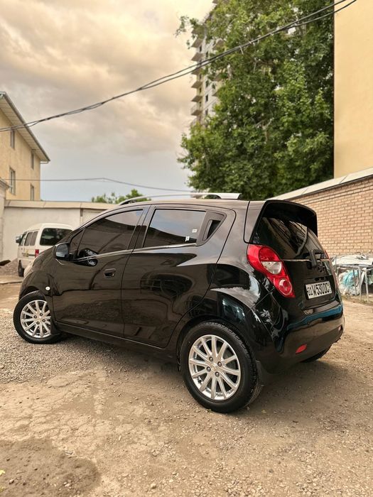 Spark sirochni sotiladi