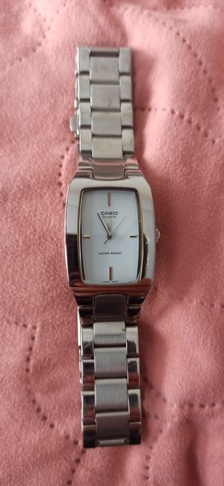 Часовници AKSEPT и CASIO